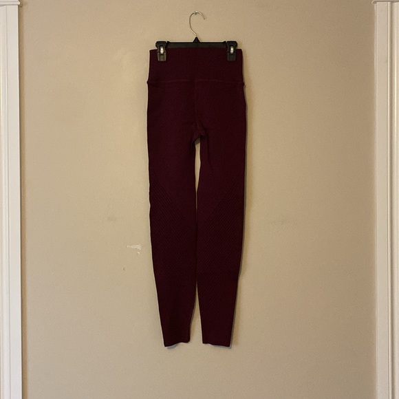 Fabletics Sculptknit Burgundy Leggings Contour High-Rise - Picture 6 of 14